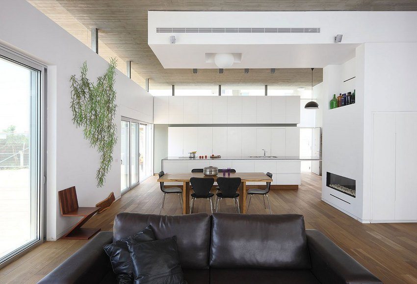 С помощью гипсокартонного потолка можно создать уникальный дизайн гостиной