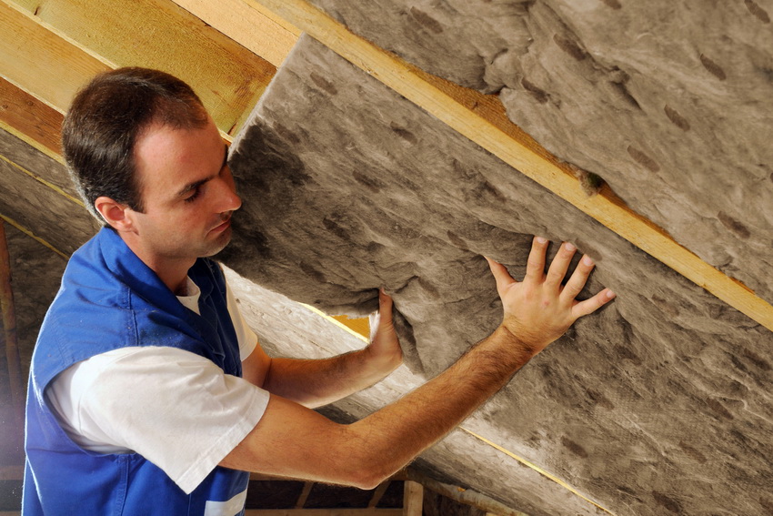 Каменная вата используется не так часто в силу своей дороговизны, однако эффективность этого материала высокая по всем показателям