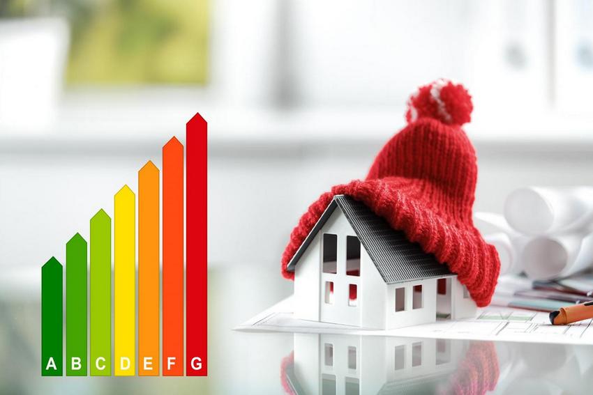 Теплоизоляция потолка в доме с холодной крышей позволит существенно снизить затраты на отопление