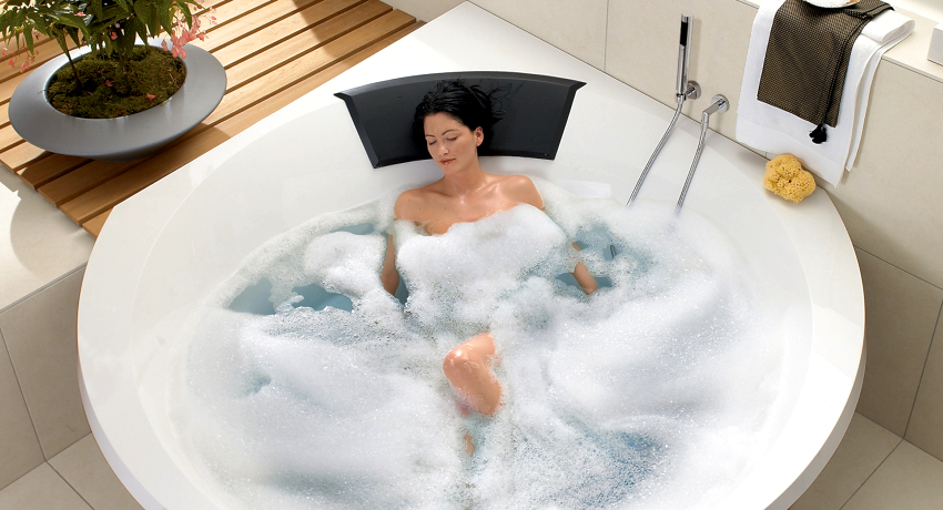 Ванна с гидромассажем: лучший способ сделать санузел местом для отдыха
