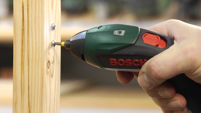 Аккумуляторы для шуруповертов Bosch оснащены системой защиты Electronic Cell Protection